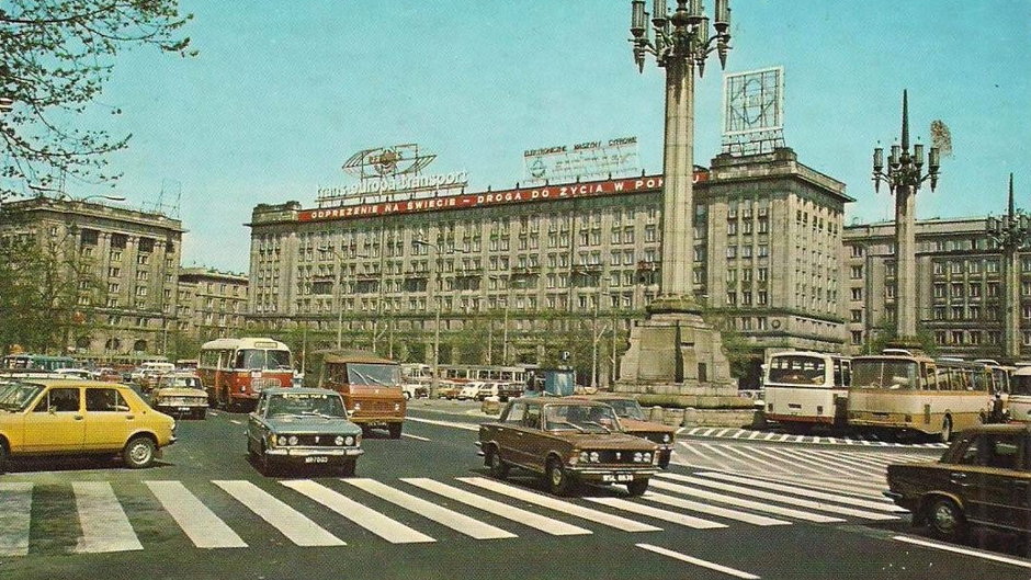 Plac Konstytucji, lata 70.