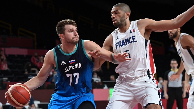 Francja w finale igrzysk w Tokio po niesamowitym bloku w ostatniej akcji meczu ze Słowenią Tokio 2020. Koszykówka. Francja w finale IO po bloku w ostatniej akcji