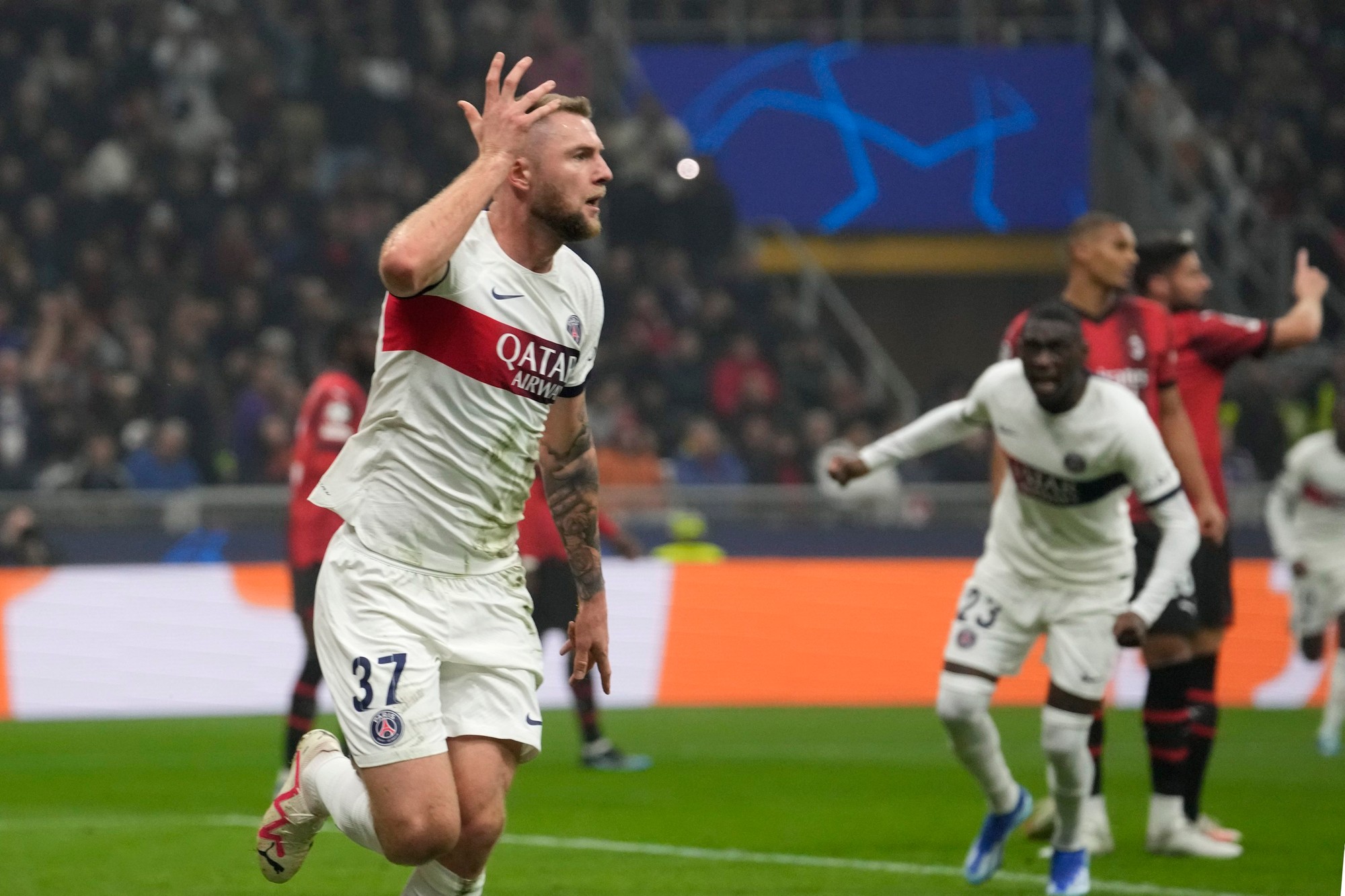 Milan Škriniar vsietil prvý gól za PSG.