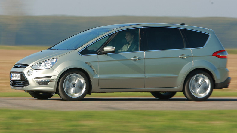 Ford S-Max I (2006-14) – 2010 r./30 800 zł