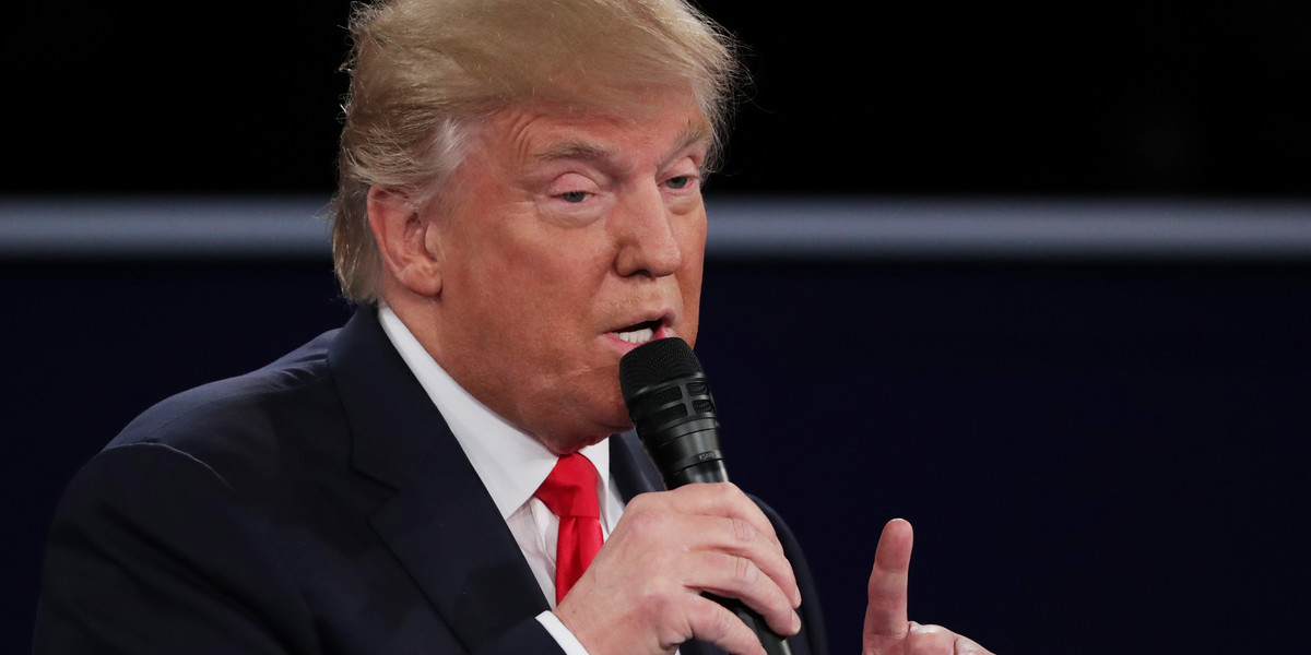 Donald Trump threatens Hillary Clinton with special prosecutor if elected: 'You'd be in jail'