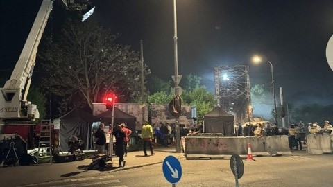 Pánik volt az óbudai filmforgatás miatt, azt hitték, elért ide a háború – Ezért dörögnek a fegyverek a Hajógyári-szigeten