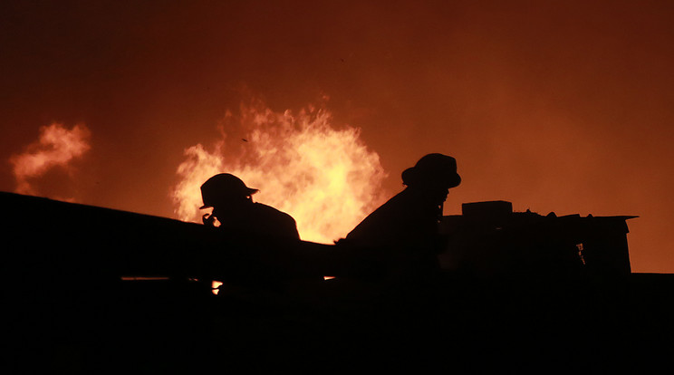 A tűz elől menekült, azonban véletlen a mélybe zuhant egy nő/ Fotó:Northfoto