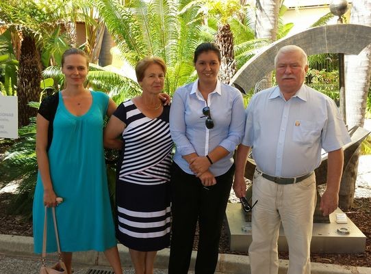 Lech Wałęsa z żoną Danutą i córką Marią Wiktorą na wakacjach w Portugalii