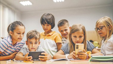 zakaz korzystania z mediów społecznościowych. problemem nie jest konst