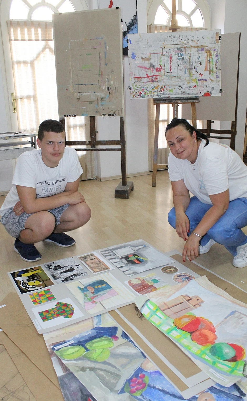 "Naučio je da vlada softverima i planiramo još ozbiljnije stvari. Maštovit je i ima svoj stil crtanja. To mu može koristiti i za dalje školovanje"