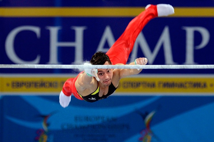 Mistrzowie akrobacji walczą o medale mistrzostw Europy