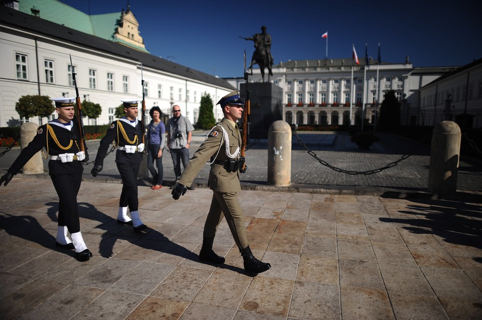 WARSZAWA KRAKOWSKIE PRZEDMIEŚCIE BEZ BARIEREK