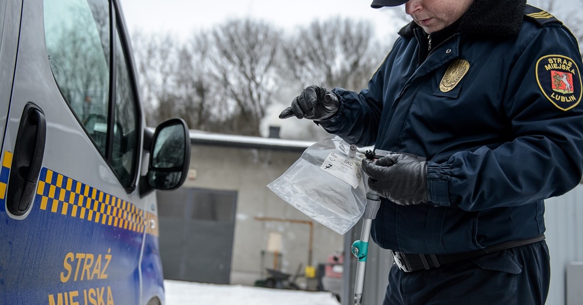 Nowe zakazy dotyczące pieców już obowiązują. Ruszyły kontrole, kary sięgają 5 tys. zł