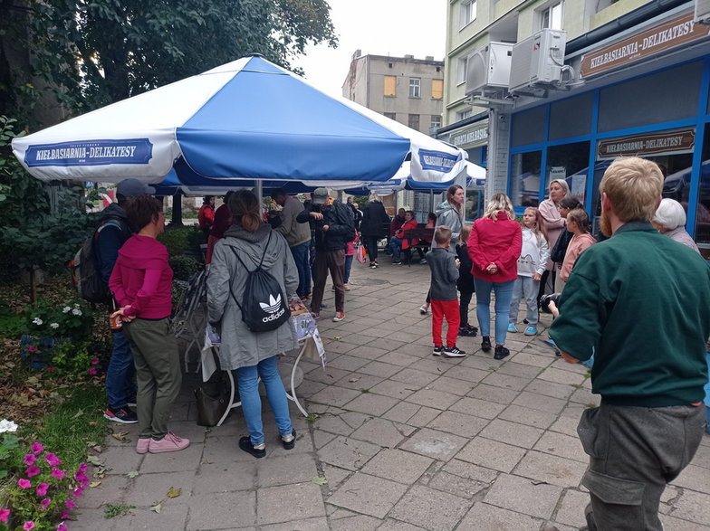 Piknik sąsiedzki z okazji pierwszych urodzin łódzkiego Konia Bałutka 