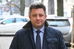 Afera mailowa. Dworczyk usłyszał zarzuty. "To jest cała tajemnica"