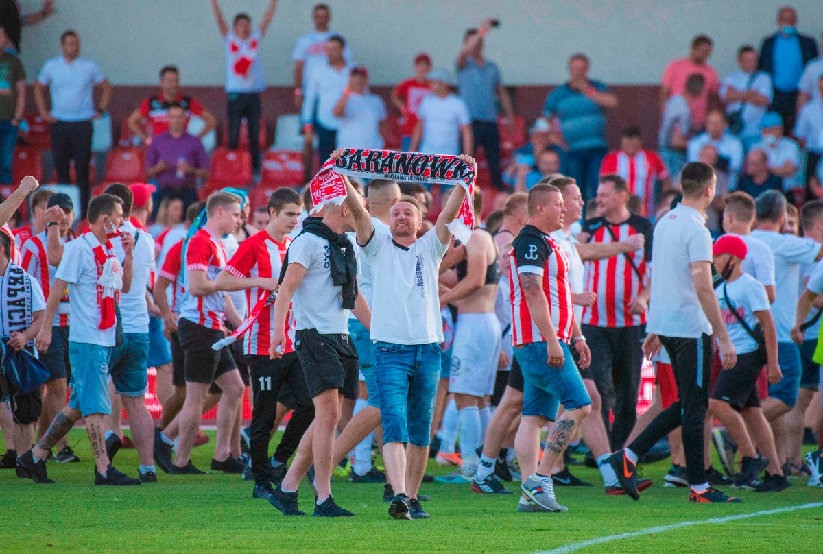 Resovia fetuje awans