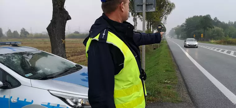 Majówka podczas pandemii - policja kontroluje nie tylko prędkość