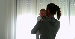 W jaki sposób obliczyć zasiłek macierzyński po rozwiązaniu jednej z dwóch umów o pracę