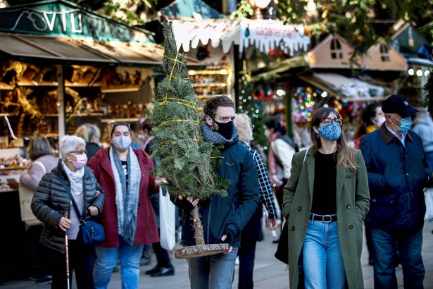 Zaostrzenie ograniczeń przed Bożym Narodzeniem? Rzecznik rządu komentuje