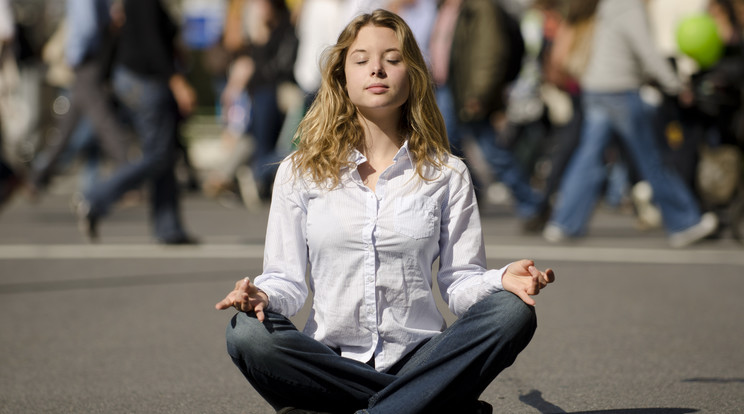 Az ajánlott 
gyors meditáció bárhol, bármikor feltűnés 
nélkül elvégezhető/Fotó:Shutterstock