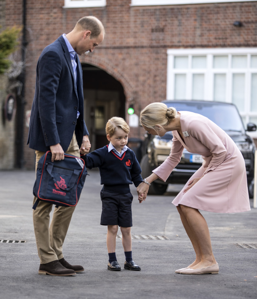 Królewski "pierwszy dzwonek", czyli Windsorowie idą do szkoły: książę George