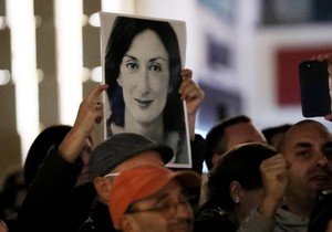 Protest u Valeti, Malta, 26. novembra 2019. zbog ubistva novinarke Dafne Karuane Galicije