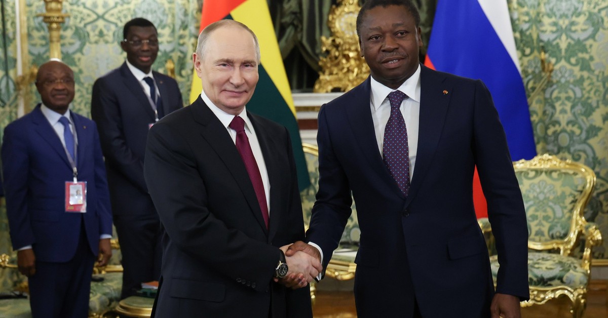 Rosyjskie wojsko ma nowy strategiczny przyczółek w Afryce. Putin podpisał umowę z dyktatorem