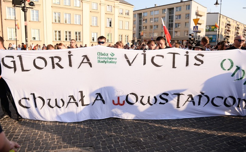 Narodowcy na trasie marszu