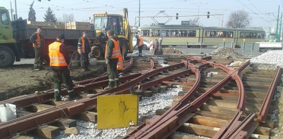 Trwa remont torowiska. Kolejny etap ruszy po świętach