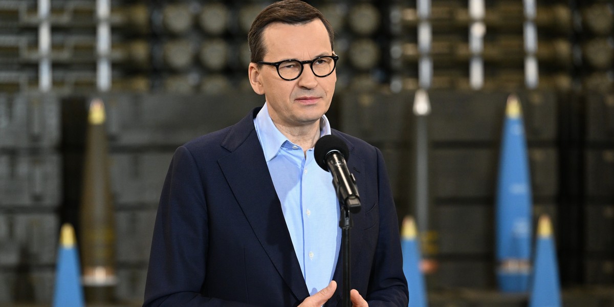 Premier Mateusz Morawiecki w Zakładach Metalowych Dezamet w Nowej Dębie.