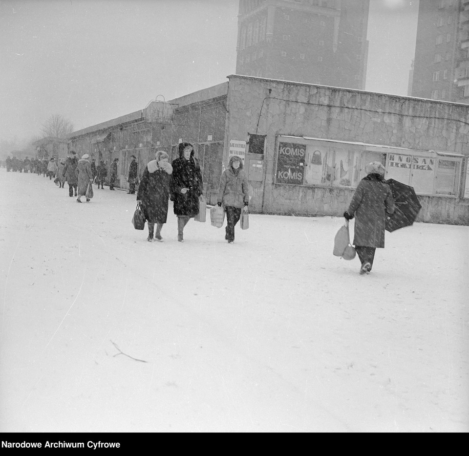 Kiedyś to były zimy! Najmroźniejsza pora roku w Polsce na archiwalnych zdjęciach
