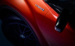 Toyota C-HR w nowej odsłonie jak Corolla. Na polskie drogi wjeżdża hybrydowa rewolucja