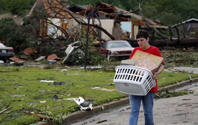 Tragedia w USA. 62 tornada przeszły nad Stanami