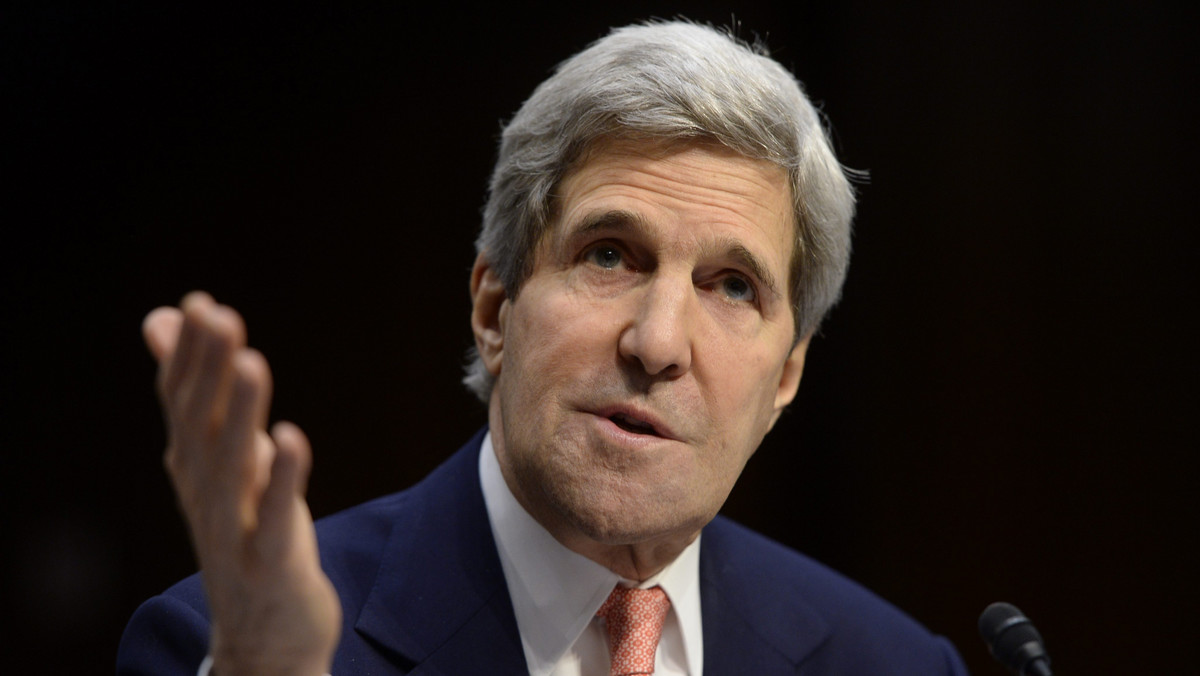 Sekretarz stanu USA John Kerry rozmawiał dziś z szefem MSZ Rosji Siergiejem Ławrowem na temat - normalizacji sytuacji na Ukrainie i poszukiwania rozwiązań pokojowych. Negocjacje będą kontynuowane w jutro w Londynie - podało rosyjskie MSZ.