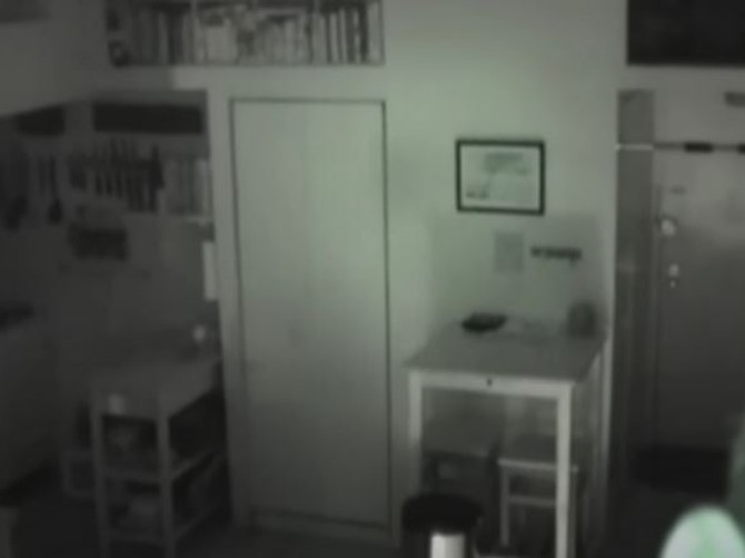 Hrana mu je misterizono nestajala iz frižidera: Postavio je kameru i sledio se od šoka