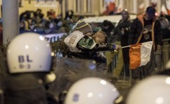 Zamieszki po marszu narodowców z dzieckiem na rękach. Rodzice usłyszeli zarzuty