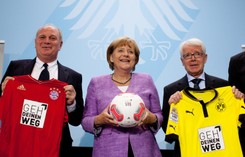 Angela Merkel tropi gejów wśród pikarzy: Ujawniajcie się