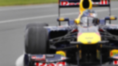 GP Australii: słaby Lotus Renault, kraksa na początek treningu, pokaz siły Red Bulla