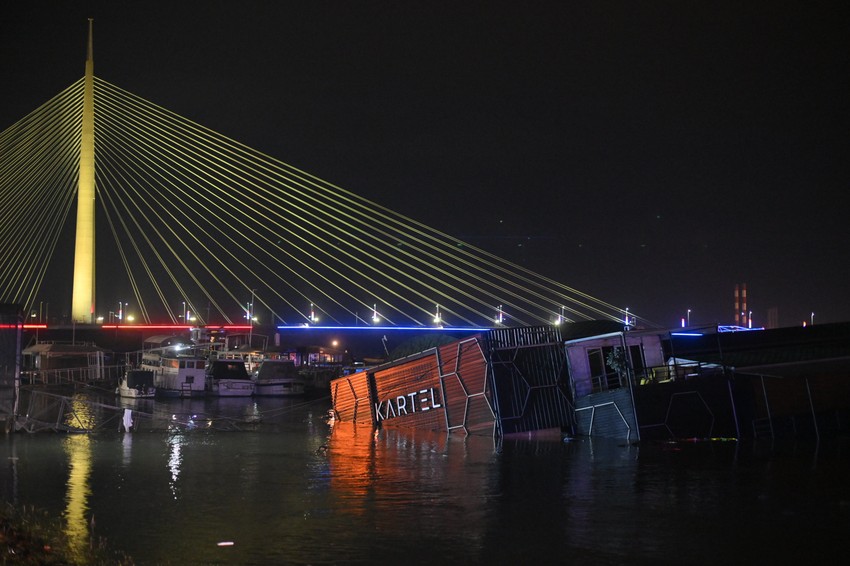 Splav "Kartel" u noći kada je potonuo
