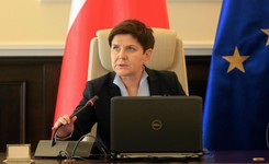 Szydło upomina swoich ministrów. 'Są tacy, którzy będą musieli zdecydowanie poprawić swoją pracę'