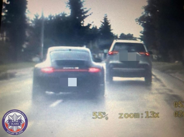 Jeździł Porsche jak po torze wyścigowym. Policja nie miała litości