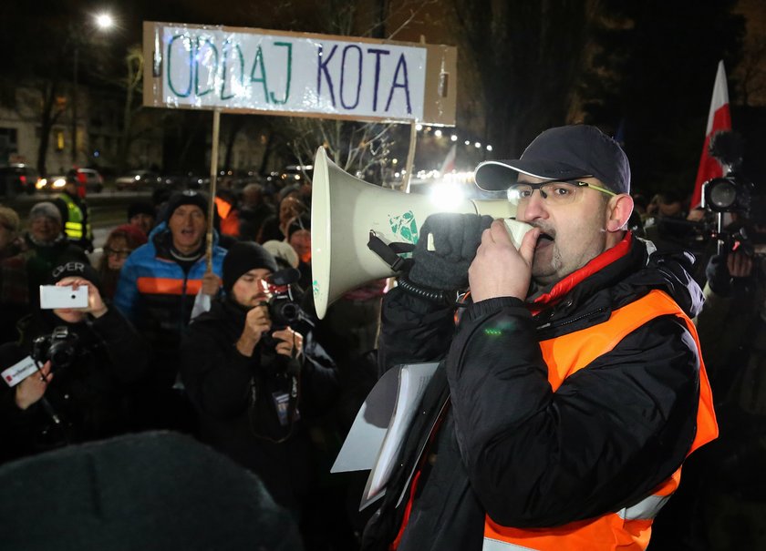 Demonstracja pod domem Kaczyńskiego