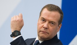 Wygasa traktat o broni nuklearnej. Miedwiediew: Zegar zagłady musi przyspieszyć