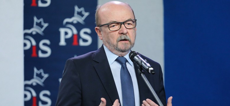 Legutko ostro o KPO i opieszałości UE. "Jawny atak na rząd Polski"