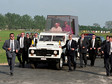 Pamiątkowe zdjęcia przedstawiające polskich policjantów zabezpieczających wyzyty Jana Pawła II