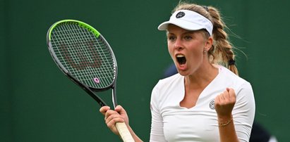 Waleczna Magdalena Fręch w 3. rundzie Wimbledonu. Wygrała z rywalką i kontuzją