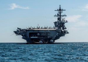 Američki nosač aviona USS Abraham Linkoln