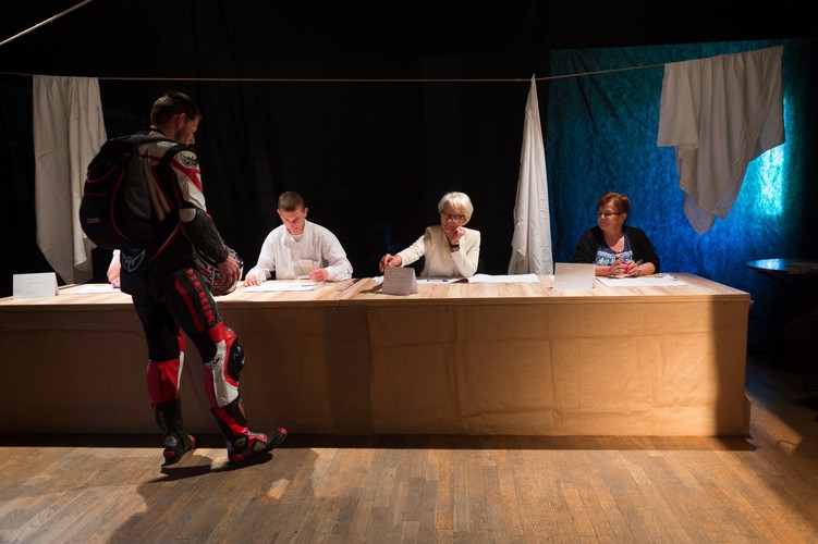 NIETYPOWA KOMISJA OBWODOWA NR 6 W CZERWONAKU