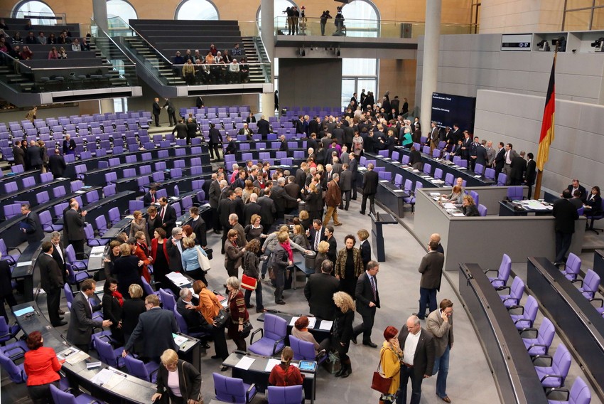 Vladajuća koalicija za načelnu odluku : Bundestag