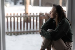 po spotkaniach towarzyskich odczuwasz smutek? oto, czym jest social bl