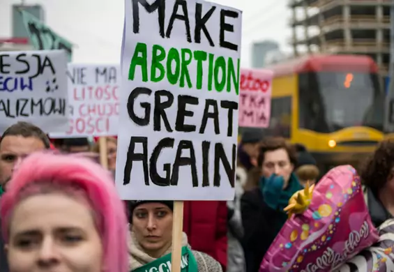 Ponad połowa Polaków za legalną aborcją do 12 tygodnia ciąży, bez względu na okoliczności