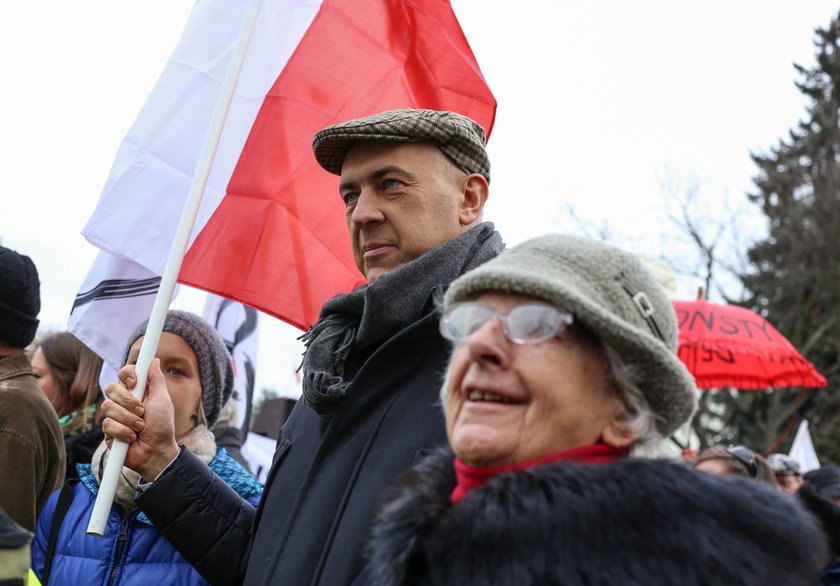 Demonstracje KOD w całej Polsce.  Obywatele mówią "dość"!