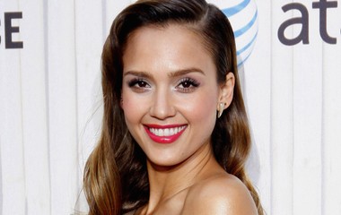 Tudni akarja, mi a szépség titka? Jessica Alba most ad pár tippet