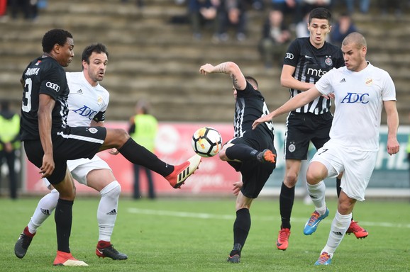 Detalj sa meča iz Kupa između Čukaričkog i Partizana